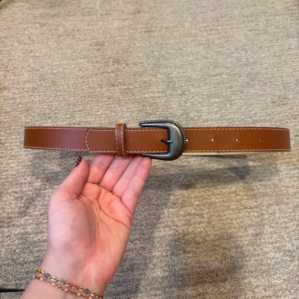 Unbranded Light Brown Faux Leather Belt With Silver Accents - 36”